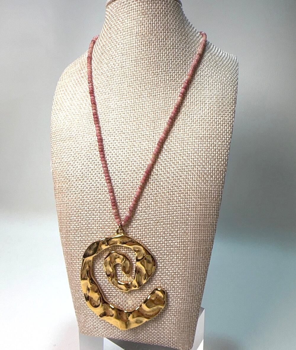 Melinda Maria Hammered Gold Spiral Pendant Necklace Pink Rhodochrosite Bead Pouc